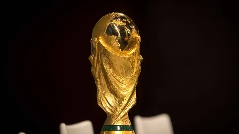 王楚钦决战梁靖崑，今晚金牌之战一触即发